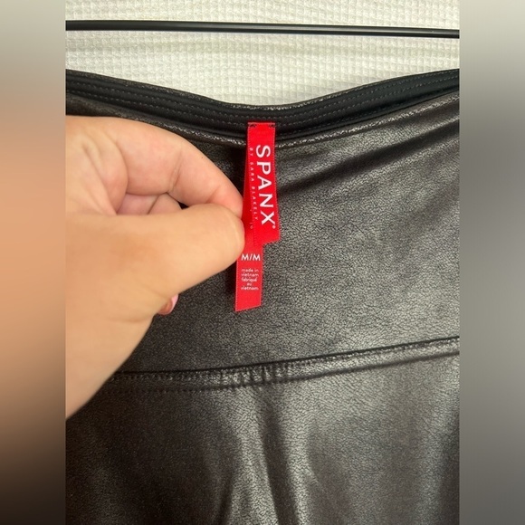 SPANX leggings - Picture 6 of 6